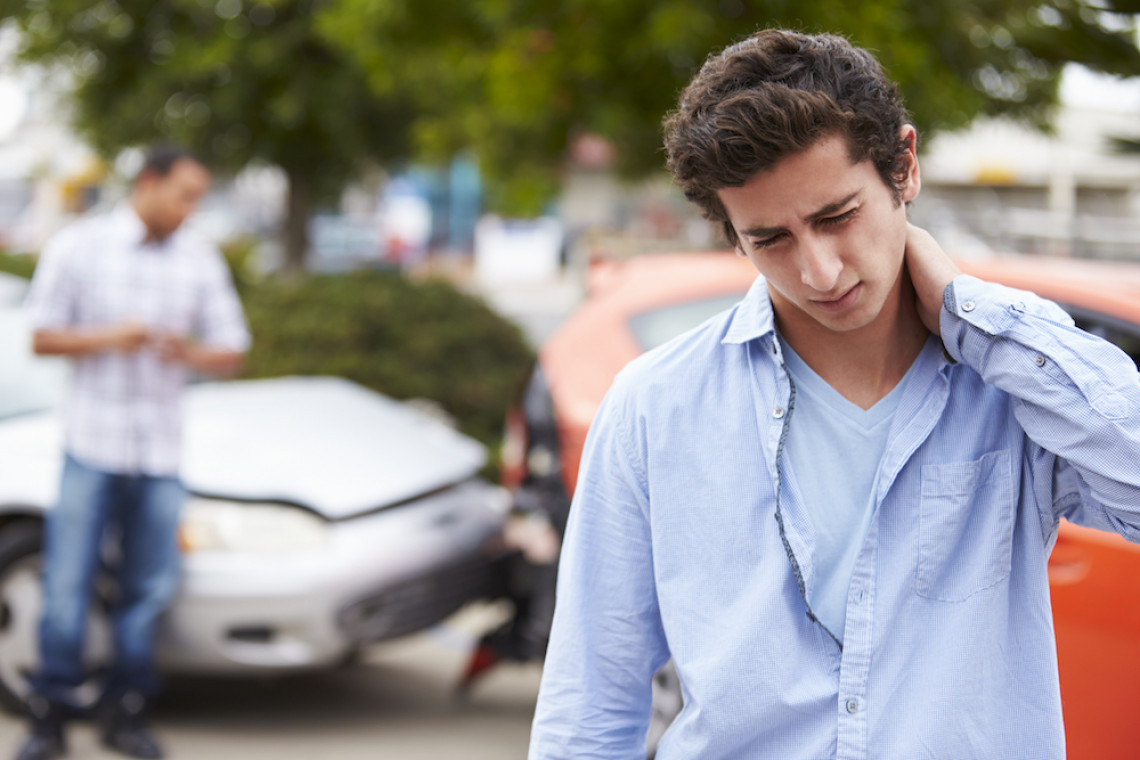 Teenager in Car Accident, Neck Pain, Needs Chiropractor